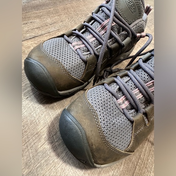 NWOB Keen Women's Steens Vent Low Height Breathable Hiking Shoes - Size 7.5 - Picture 11 of 16